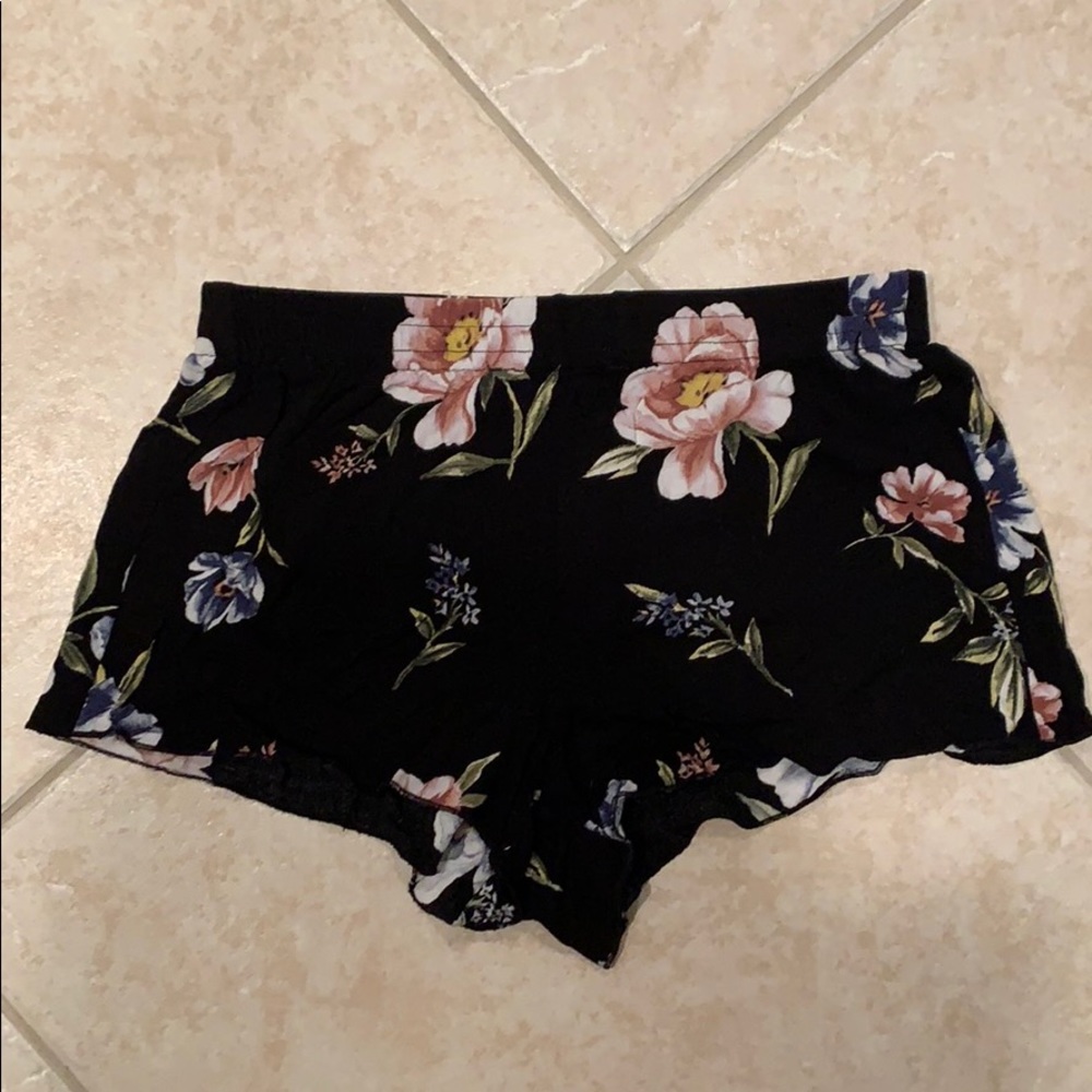 kendall + kylie floral shorts